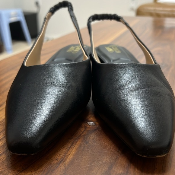 Franco Sarto Briella Black Leather Slingback Flats Closed Pointed Toe 9M - Picture 7 of 12